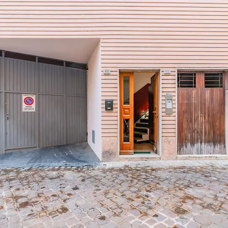 Rossini In Center Of Pesaro! *