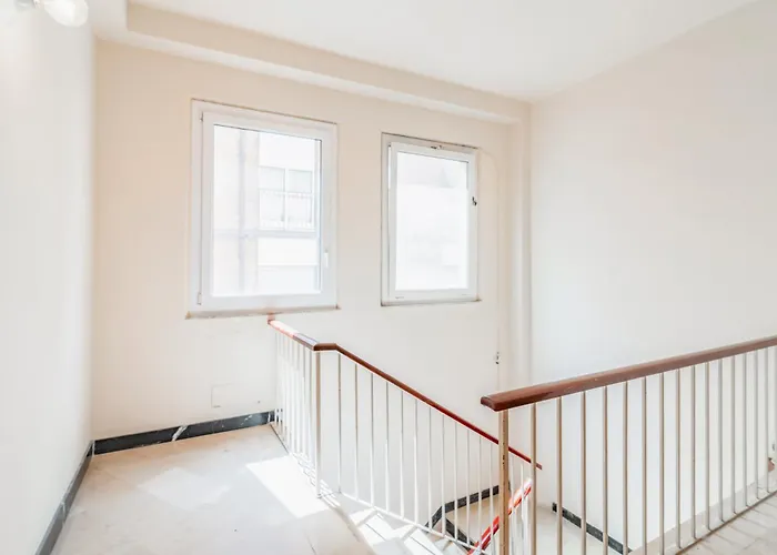 Rossini In Center Of Pesaro! بيزارو