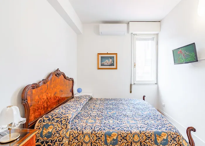 Rossini In Center Of Pesaro!